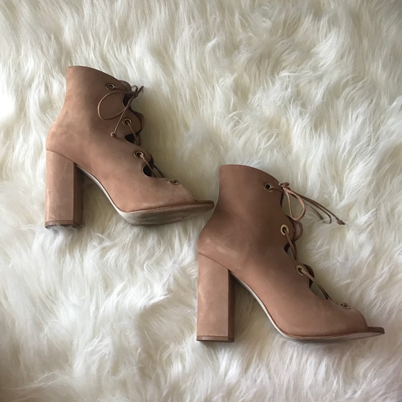 “Carusso” Heels by Steve Madden - Picture 5 of 6